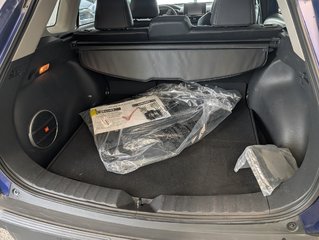 Toyota Corolla Cross XLE AWD, 2022 à Magog, Québec - 6 - w320h240px