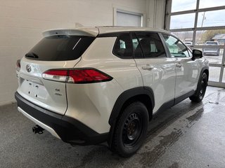 Toyota Corolla Cross LE AWD, 2022 à Magog, Québec - 3 - w320h240px