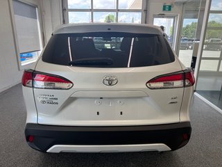 2024 Toyota Corolla Cross LE AWD in Magog, Quebec - 4 - w320h240px