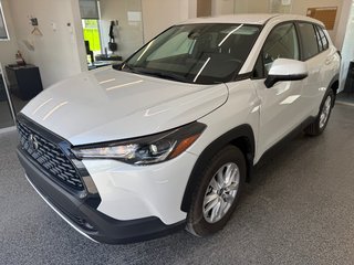 2024 Toyota Corolla Cross LE AWD in Magog, Quebec - 6 - w320h240px