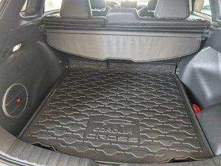 Toyota Corolla Cross XSE HYBRID, GARANTIE JUSQU EN 2029, 2025 à Magog, Québec - 6 - w320h240px