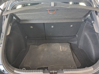 Toyota Corolla Hatchback SE, AUTOMATIQUE, 2022 à Magog, Québec - 6 - w320h240px