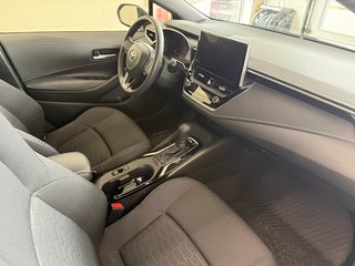 Toyota Corolla Hatchback  2023 à Magog, Québec - 4 - w320h240px