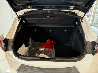 Toyota Corolla Hatchback  2023 à Magog, Québec - 6 - w320h240px
