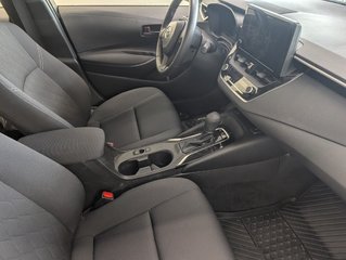 2023 Toyota COROLLA HYBRIDE LE AWD, in Magog, Quebec - 6 - w320h240px