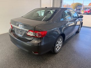 Toyota Corolla LE AUTOMATIQUE, 2013 à Magog, Québec - 3 - w320h240px