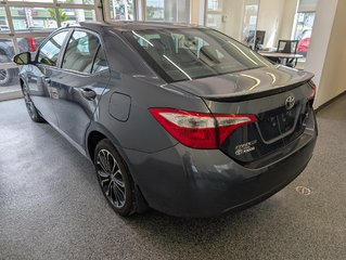 Toyota Corolla S, A/C, 2015 à Magog, Québec - 4 - w320h240px