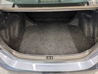 Toyota Corolla S, A/C, 2015 à Magog, Québec - 6 - w320h240px