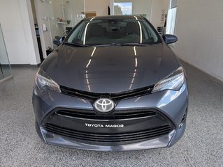 2017 Toyota Corolla LE in Magog, Quebec - 6 - w320h240px