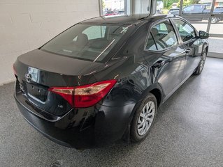 Toyota Corolla LE, AUTOMATIQUE, A/C, 2018 à Magog, Québec - 3 - w320h240px