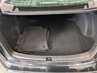 Toyota Corolla SE, TOIT, MAGS, AUTOMATIQUE, 2020 à Magog, Québec - 6 - w320h240px