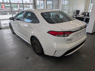 Toyota Corolla LE GROUPE AMELIORER 2021 à Magog, Québec - 4 - w320h240px
