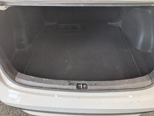 Toyota Corolla LE, AUTOMATIQUE, A/C, 2022 à Magog, Québec - 6 - w320h240px