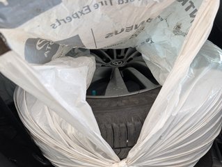 2021 Toyota Highlander hybrid LIMITED AWD, in Magog, Quebec - 6 - w320h240px