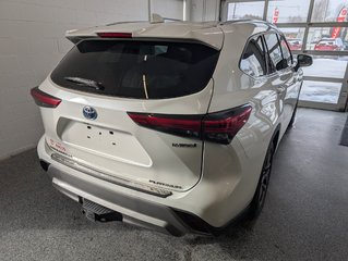 2021 Toyota Highlander hybrid LIMITED AWD, in Magog, Quebec - 3 - w320h240px
