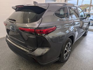 Toyota Highlander hybrid XLE AWD, GARANTIE JUSQU EN 2028, 2023 à Magog, Québec - 3 - w320h240px