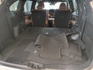 2023 Toyota Highlander hybrid LIMITED AWD, in Magog, Quebec - 6 - w320h240px