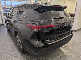 2025 Toyota Highlander hybrid XLE, AWD, in Magog, Quebec - 4 - w320h240px