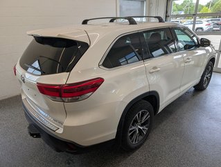 2017 Toyota Highlander LE AWD, in Magog, Quebec - 3 - w320h240px