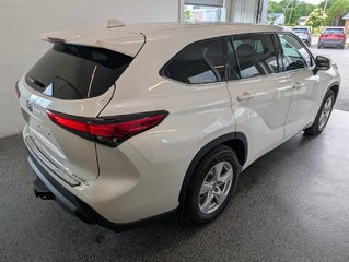 Toyota Highlander LE AWD 2020 à Magog, Québec - 3 - w320h240px