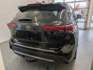 2020 Toyota Highlander LE AWD in Magog, Quebec - 4 - w320h240px