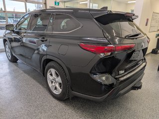 2020 Toyota Highlander LE AWD in Magog, Quebec - 5 - w320h240px