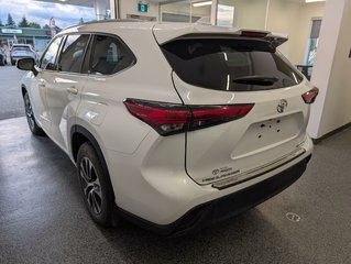 2022 Toyota Highlander XLE AWD in Magog, Quebec - 5 - w320h240px