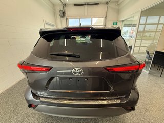 2022 Toyota Highlander Limited PLATINUM, in Magog, Quebec - 4 - w320h240px
