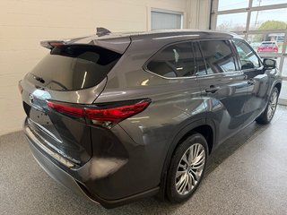 2022 Toyota Highlander Limited PLATINUM, in Magog, Quebec - 3 - w320h240px
