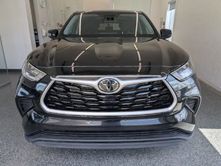 Toyota Highlander LE AWD, GARANTIE JUSQU EN 2028, 2023 à Magog, Québec - 6 - w320h240px