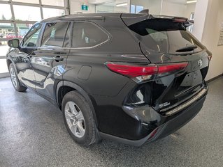Toyota Highlander LE AWD, GARANTIE JUSQU EN 2028, 2023 à Magog, Québec - 5 - w320h240px