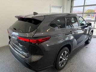 2023 Toyota Highlander XLE AWD, GARANTIE JUSQU EN 2027, in Magog, Quebec - 3 - w320h240px