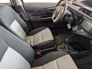 2016 Toyota Prius C HYBRID, in Magog, Quebec - 6 - w320h240px
