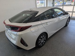 2022 Toyota Prius Prime BRANCHABLE, A/C, in Magog, Quebec - 4 - w320h240px