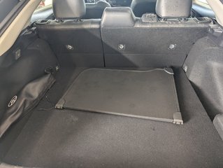 Toyota Prius Prime XSE PREMIUM, 2023 à Magog, Québec - 6 - w320h240px