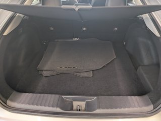 2023 Toyota Prius Prime XSE PREMIUM, GARANTIE JUSQU EN 2027, in Magog, Quebec - 6 - w320h240px