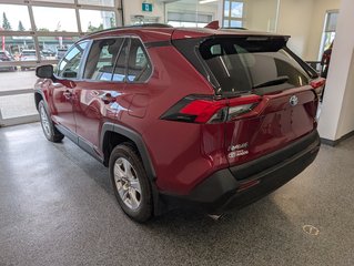 2020 Toyota RAV4 Hybrid XLE AWD, A/C, in Magog, Quebec - 5 - w320h240px