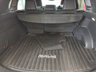Toyota RAV4 Hybrid XSE AWD, 2022 à Magog, Québec - 6 - w320h240px