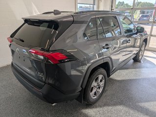 Toyota RAV4 Hybrid XLE AWD, 2025 à Magog, Québec - 3 - w320h240px