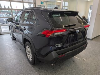 Toyota RAV4 Hybride XLE AWD 2021 à Magog, Québec - 4 - w320h240px