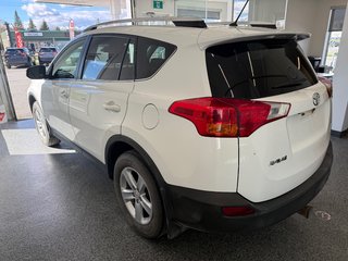 Toyota RAV4 XLE AWD 2013 à Magog, Québec - 5 - w320h240px