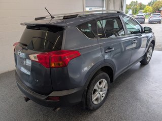 2014 Toyota RAV4 LE in Magog, Quebec - 3 - w320h240px