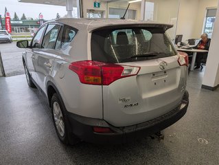 2015 Toyota RAV4 LE AWD in Magog, Quebec - 4 - w320h240px