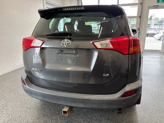 2015 Toyota RAV4 LE in Magog, Quebec - 3 - w320h240px
