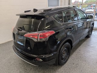 2016 Toyota RAV4 SE AWD in Magog, Quebec - 3 - w320h240px