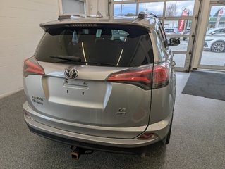 Toyota RAV4 LE AWD 2016 à Magog, Québec - 3 - w320h240px