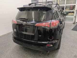 2018 Toyota RAV4 LE FWD in Magog, Quebec - 3 - w320h240px