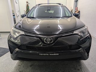 2018 Toyota RAV4 LE FWD in Magog, Quebec - 5 - w320h240px
