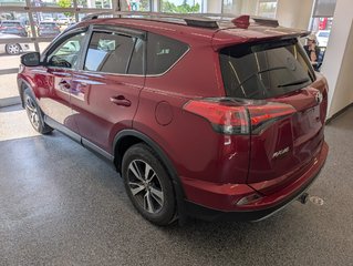 2018 Toyota RAV4 XLE AWD, in Magog, Quebec - 4 - w320h240px