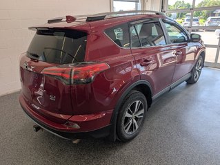 2018 Toyota RAV4 XLE AWD, in Magog, Quebec - 3 - w320h240px